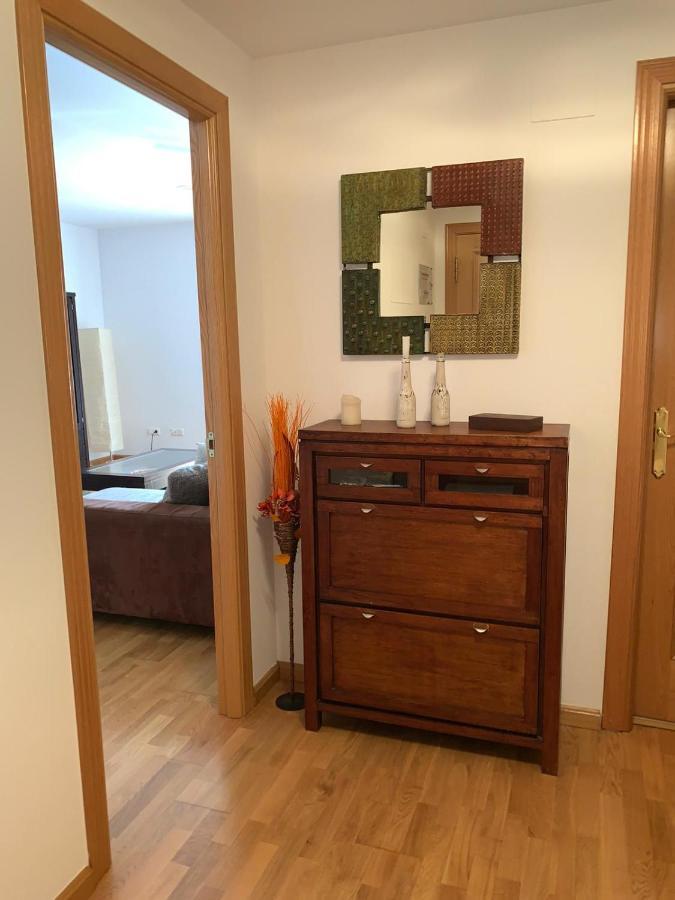 Apartamento Artaleku Apartment Jaca Bagian luar foto